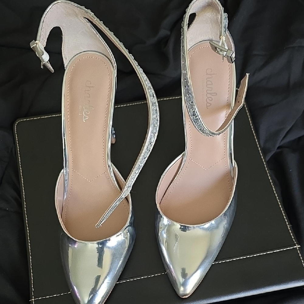 Charles By Charles David Silver Women's Heels